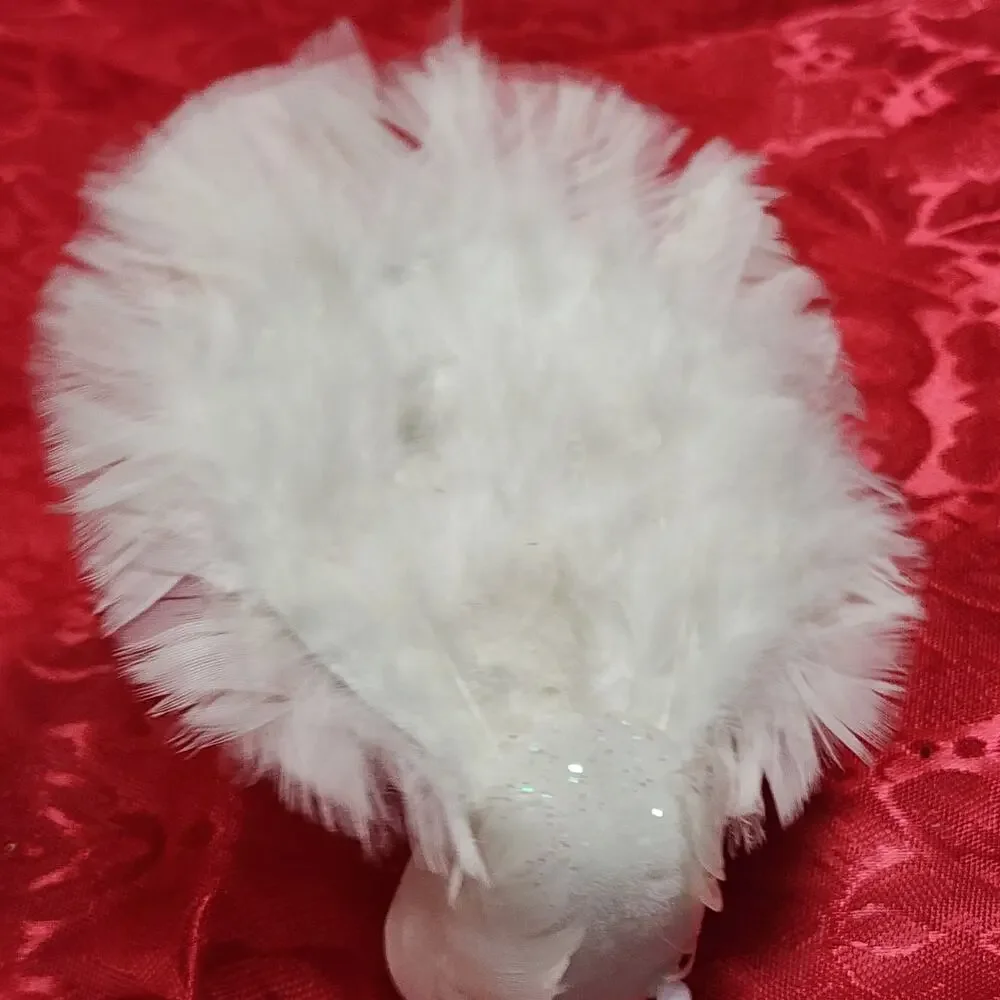 2x White Feather Plumed Peacock Bird Decorations Christmas Tree Wire Pick Stands